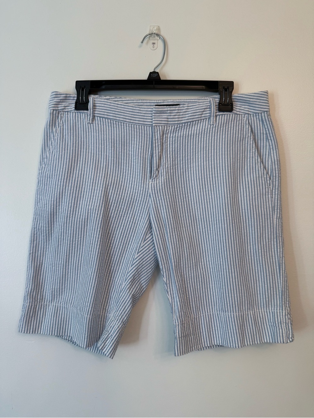 Gap Seersucker Bermuda Shorts Women’s Size 8 Coastal Prep - Picture 2 of 8